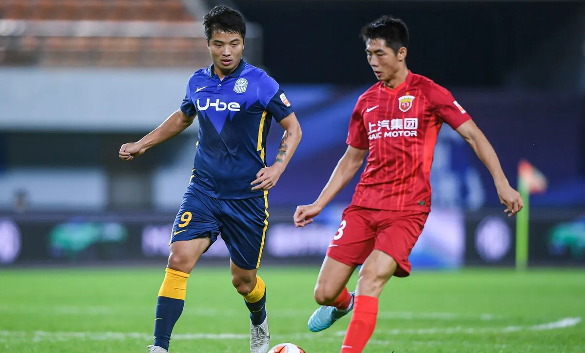 上海海港窗口期主帅复盘,志在德甲名次提升,管理层满意,训练强度明显提升 上海海港窗口期主帅复盘,志在德甲名次提升,管理层满意,训练强度明显提升